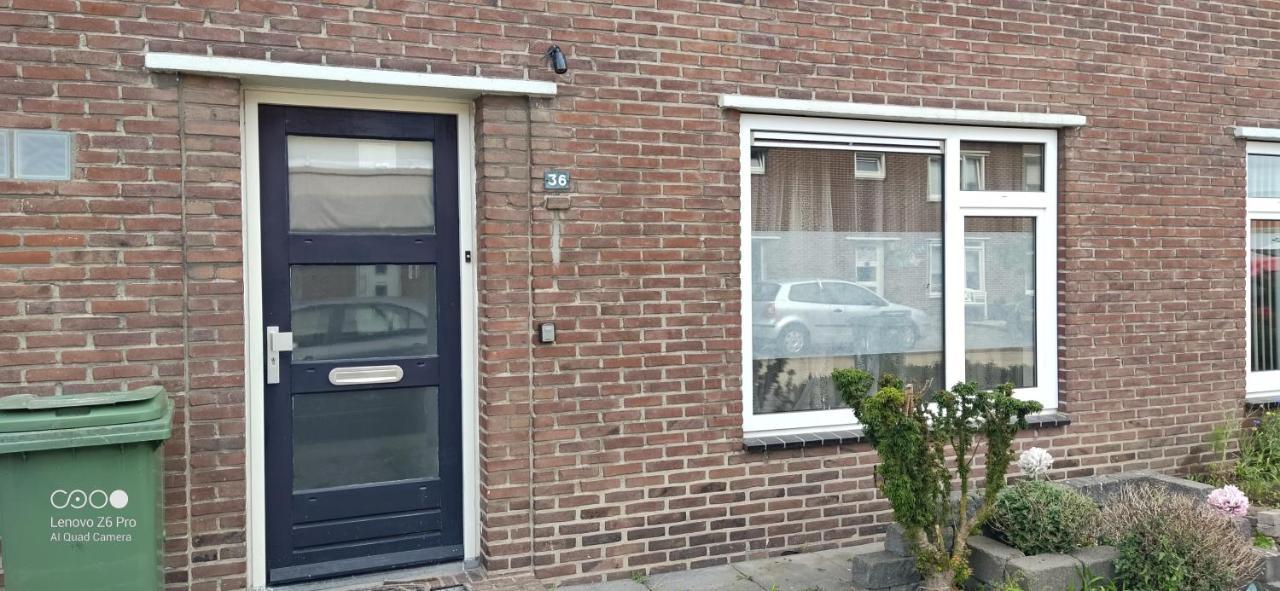Cozy House In Weert Apartment Luaran gambar